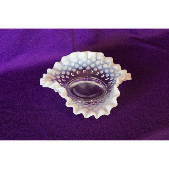 Vintage Fenton Moonstone Opalescent Hobnail Double Crimped Trinket Ring Dish - Picture 2 of 7